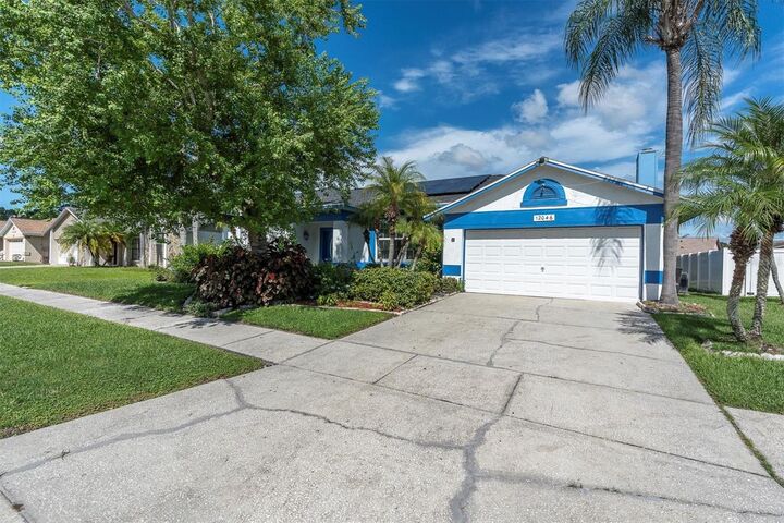 Property Photo:  12046 Stone Crossing Circle  FL 33635 