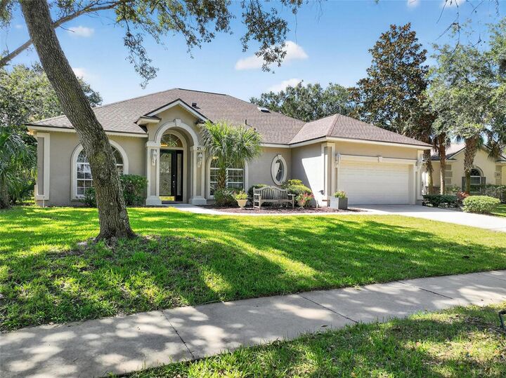 Property Photo:  21 N Village Drive  FL 32137 
