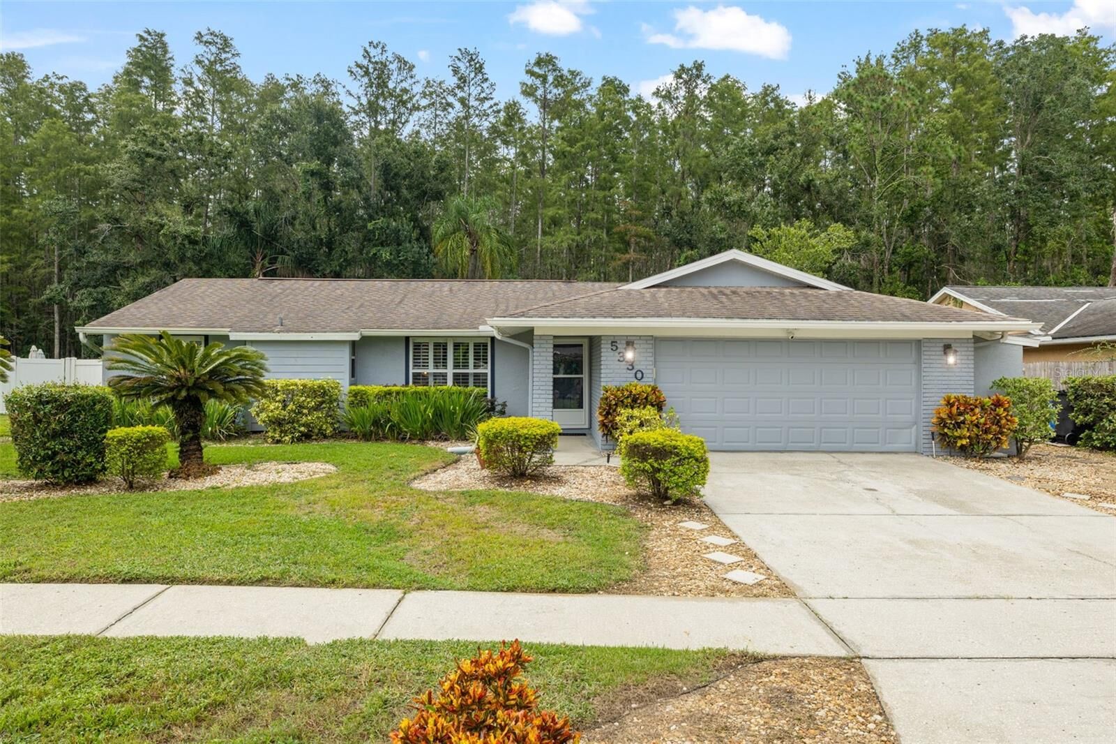Property Photo:  5330 Black Pine Drive  FL 33624 