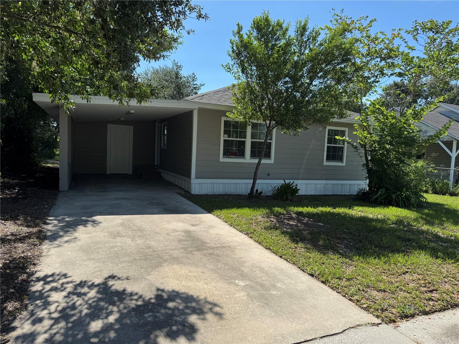 Property Photo: 513 Orange Street FL 33823