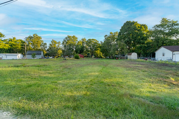 Property Photo:  409 W Elm Street  IN 46147 