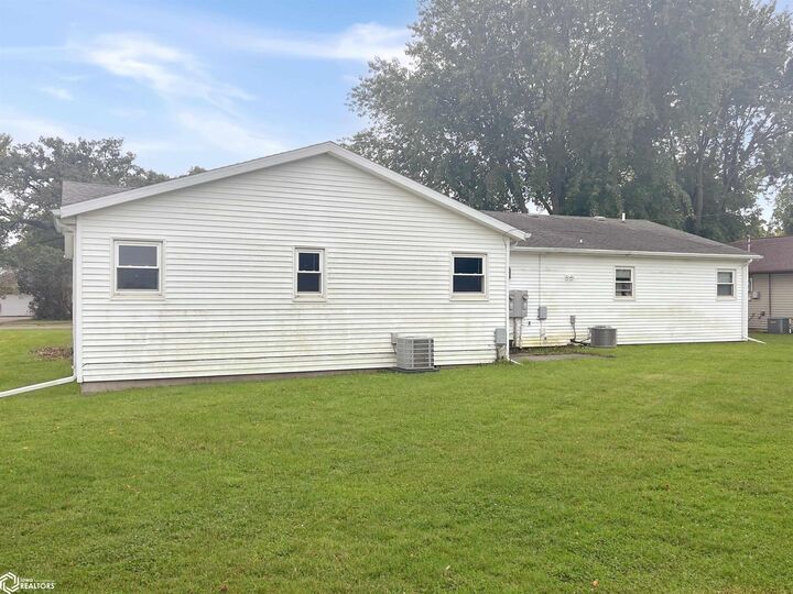 Property Photo:  204 &Amp 206 Elm Street  IA 50126 