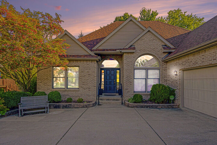 Property Photo:  1242 Baywood Circle  MI 48116 