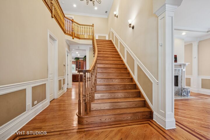 Property Photo: 4858 W Chase Avenue IL 60712