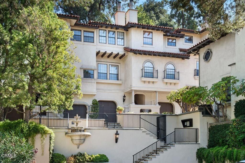 Property Photo:  70 N Arroyo Boulevard  CA 91105 