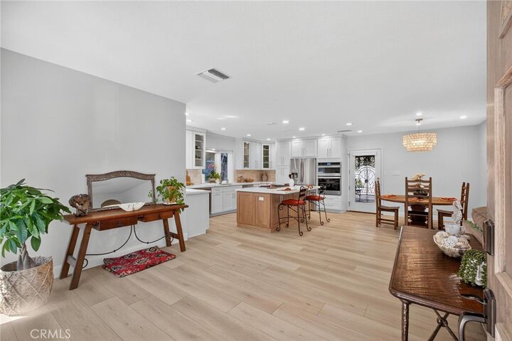 Property Photo:  5533 W 118 Place W  CA 90304 