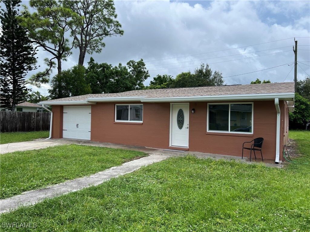 Property Photo: 9007 Somerset Lane FL 34135