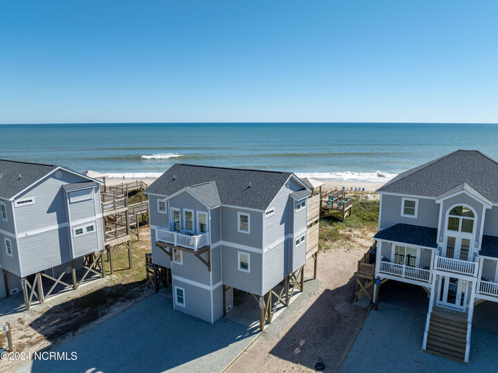 Property Photo:  1016 New River Inlet Road  NC 28460 
