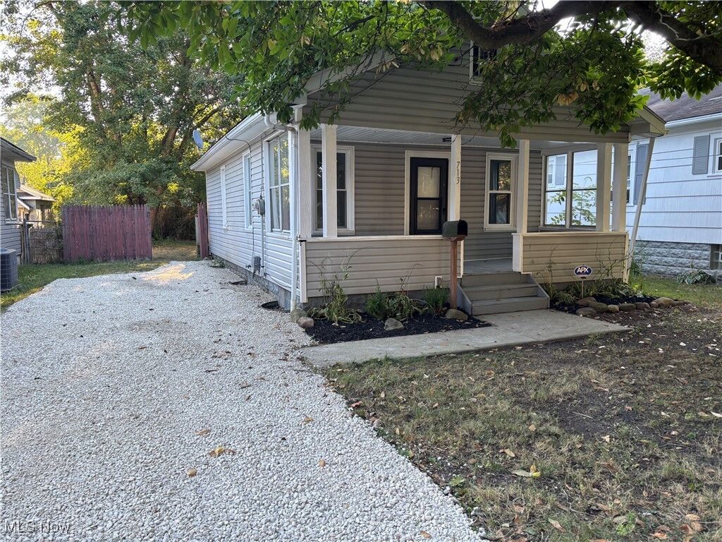 Property Photo:  713 Virginia Avenue  OH 44306 