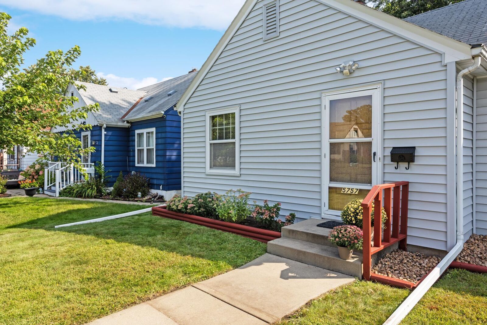 Property Photo:  5757 23rd Avenue S  MN 55417 