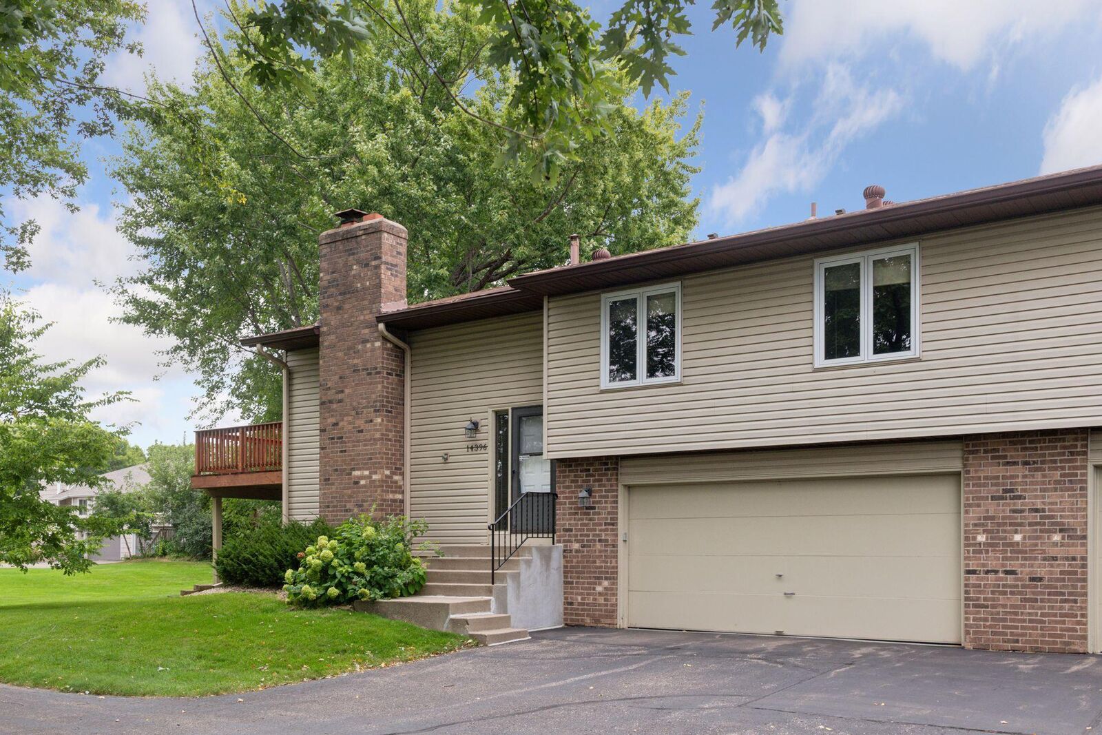 Property Photo:  14396 Sorrel Way  MN 55347 