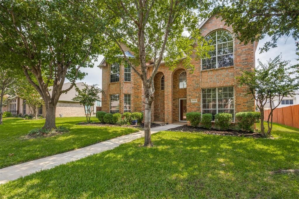 Property Photo:  1609 Overcup Lane  TX 76248 