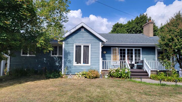 Property Photo:  37 Colonel Gray Drive  PE C1A 2S6 