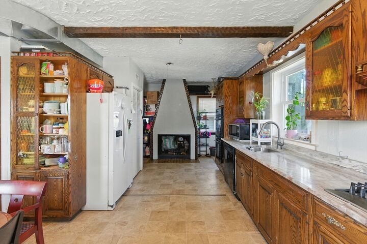 Property Photo:  19 Hood St  MA 01905 