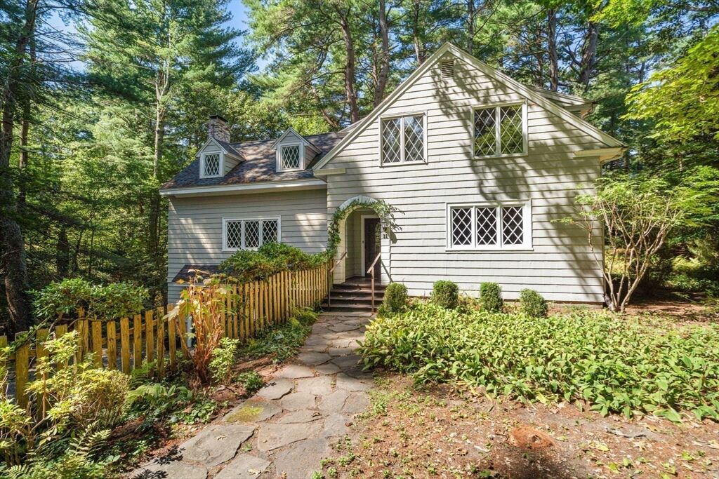 Property Photo:  22 Glezen Ln  MA 01778 