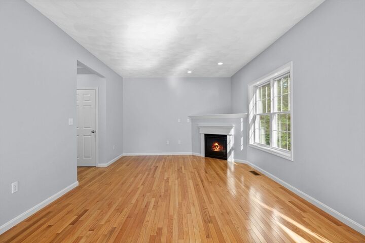 Property Photo: 9 Blue Jay Circle 2 MA 01880