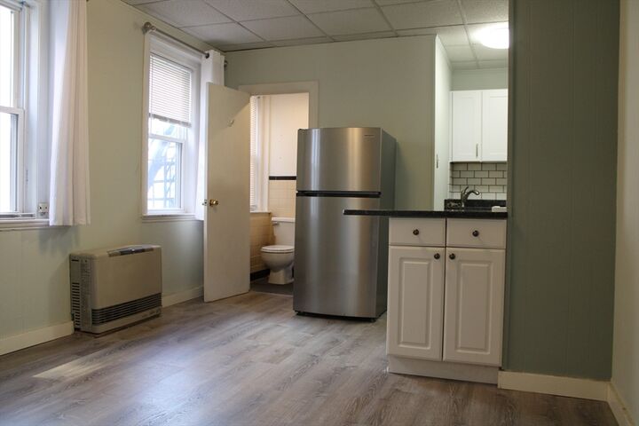 Property Photo: 10 Henchman St 2M MA 02113