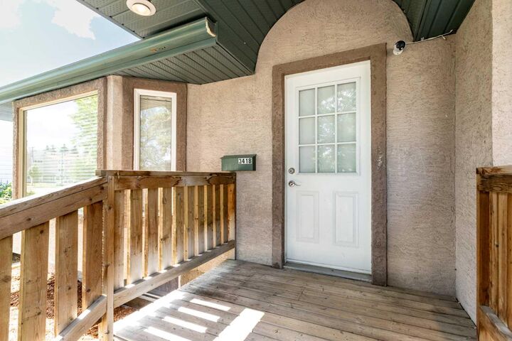 Property Photo:  3418 49 Avenue  AB T4N 3W2 