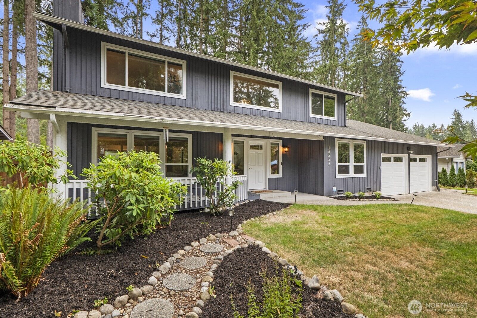 Property Photo: 16556 189th Avenue NE WA 98072