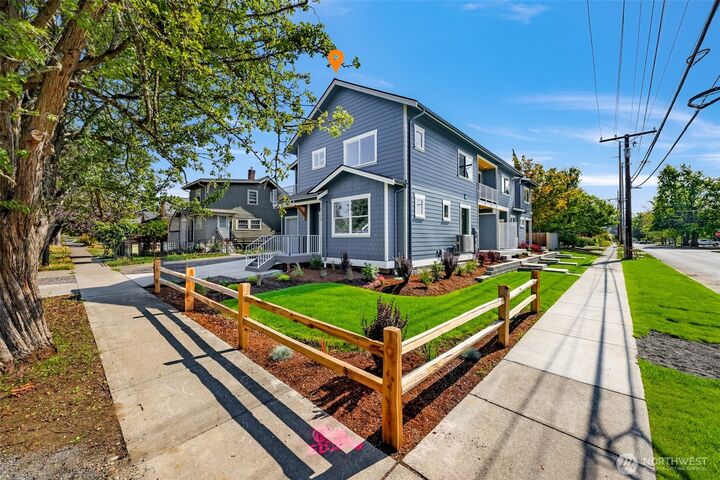 Property Photo:  2100  C Street  WA 98225 