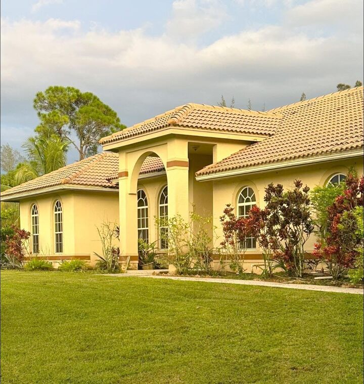 Property Photo: 13638 88th Place N FL 33412