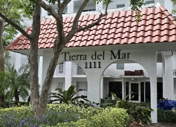 Property Photo:  1111 S Ocean Boulevard E 315  FL 33432 