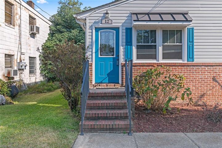 Property Photo: 12 N Hope St VA 23663