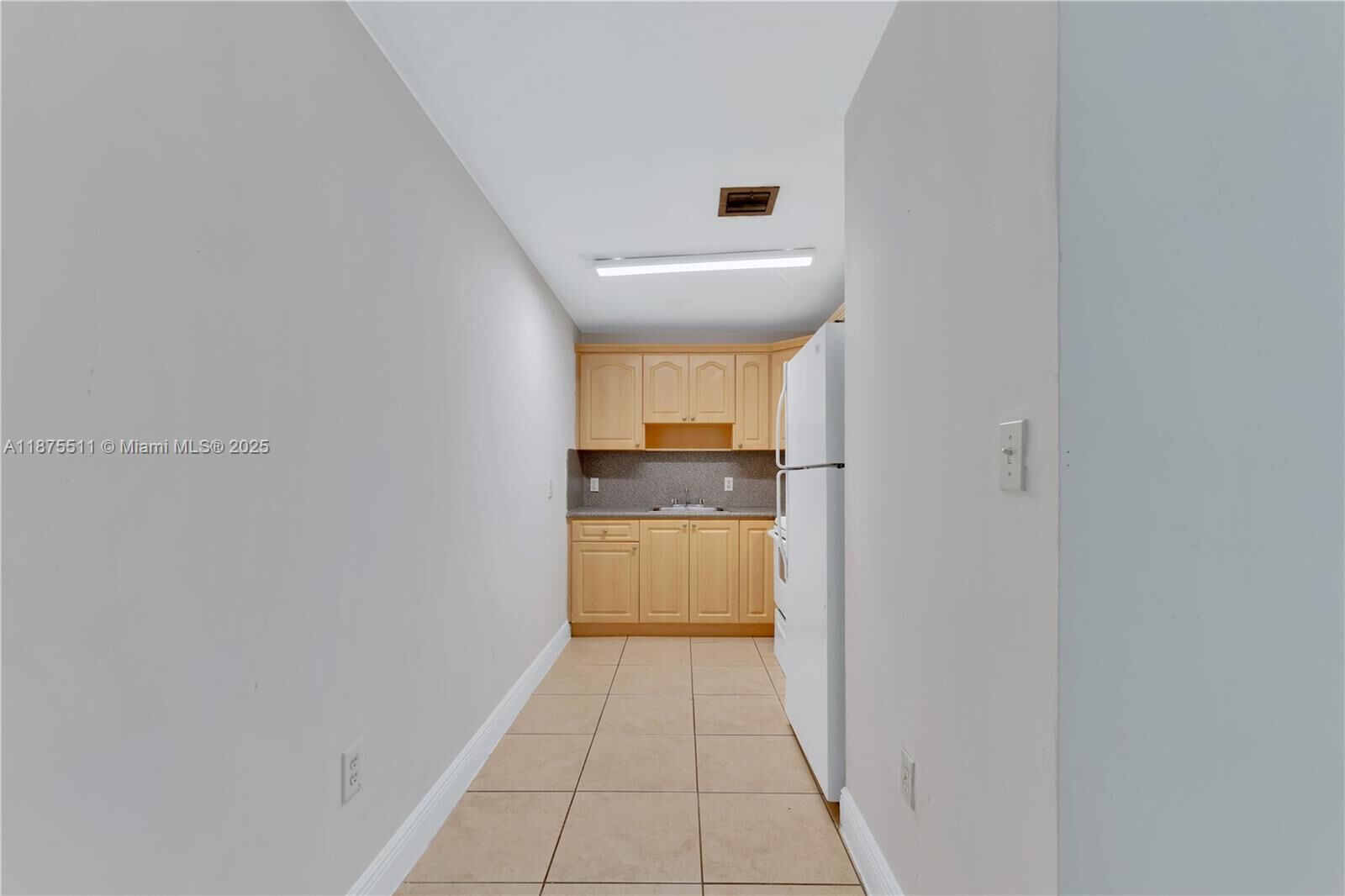 Property Photo: 2185 NW 16th Ter 19 FL 33125