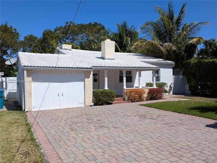 755 NE 88th St  Miami FL 33138 photo