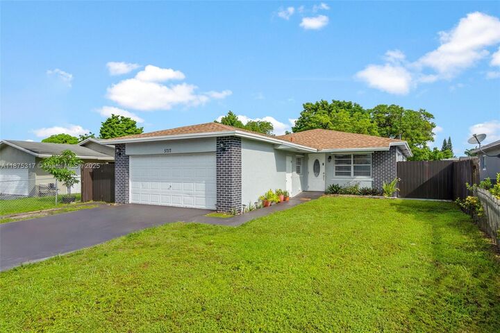 Property Photo:  5717 Mayo St  FL 33023 