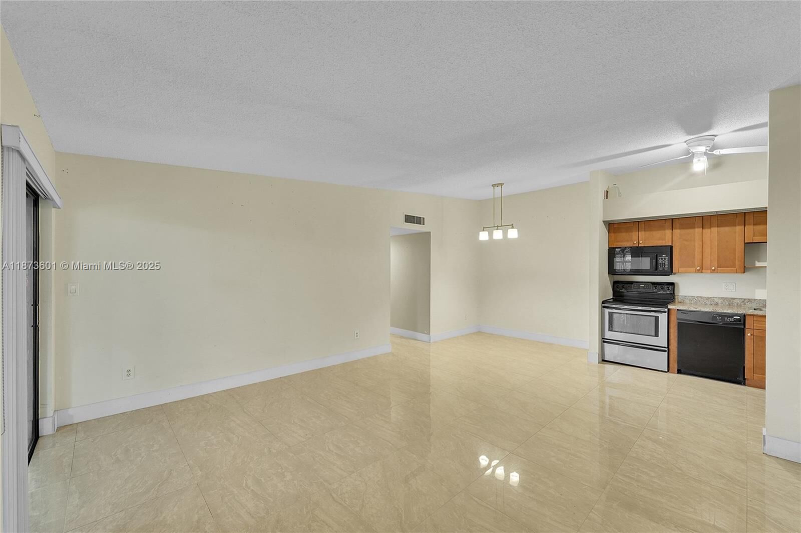 Property Photo:  9644 S Belfort Cir 211  FL 33321 