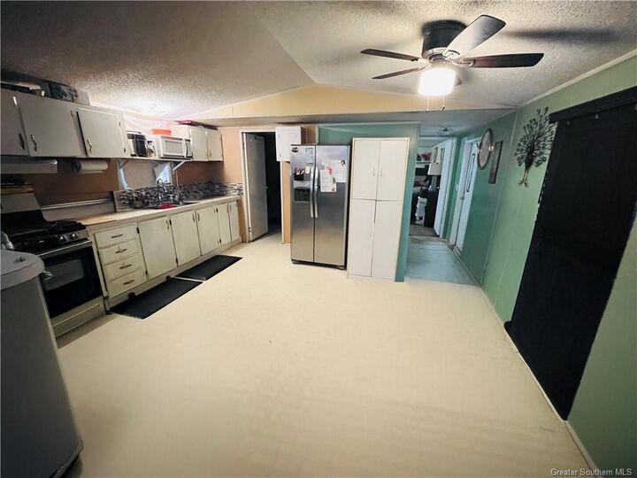 Property Photo: 5528 Thelma Lane LA 70615