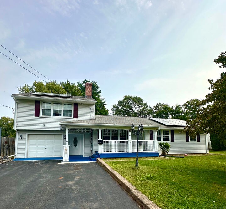 24 Bel Aire Circle  Windsor Locks CT 06096 photo