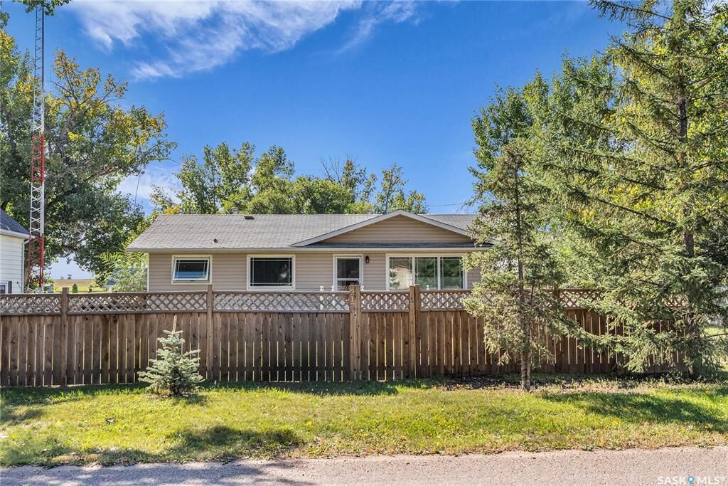 Property Photo: 217 Prince Street SK S0G 2J0