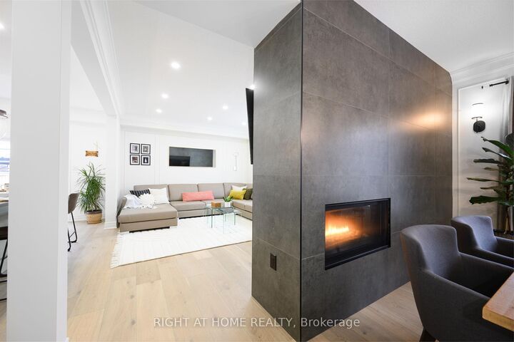 Property Photo:  270 Main Street W 9  ON L3M 0B3 