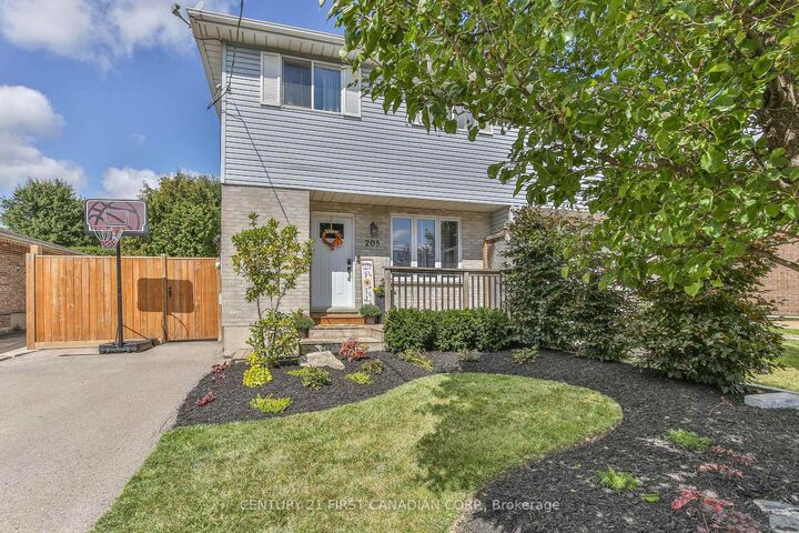Photo de la propriété: 205 Carnegie Street ON N5C 1L1