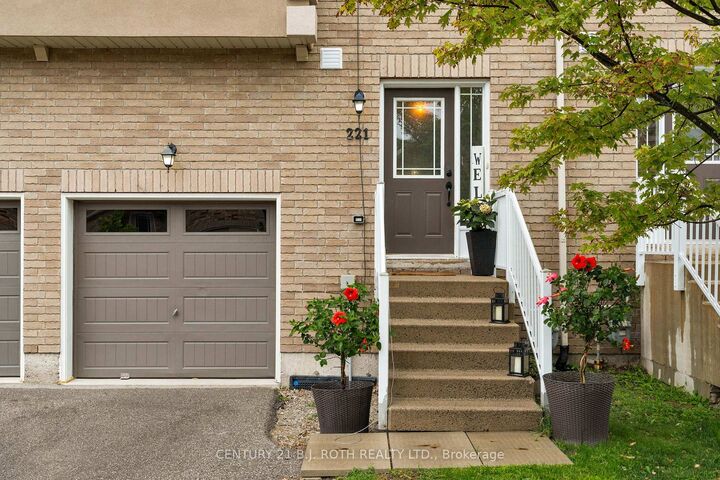 Property Photo:  221 Harvie Road  ON L4N 9P8 