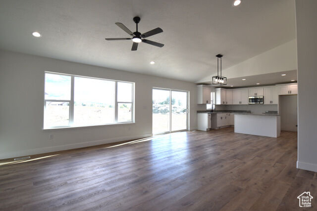 Property Photo: 760 E 300 N UT 84647