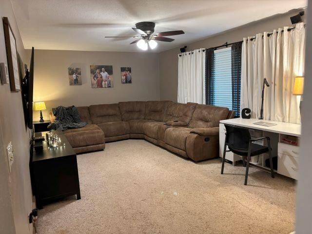 Property Photo:  1906 Laurel St.  SD 57066 