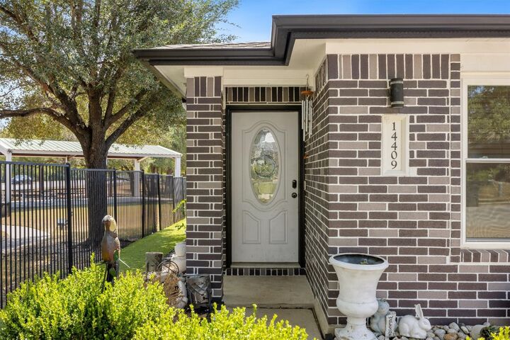 Property Photo: 14409 Sandifer Street TX 78725