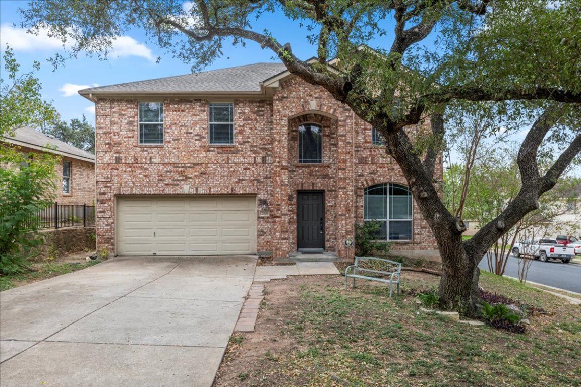 Property Photo:  2001 Stephanne Creek Cove  TX 78744 