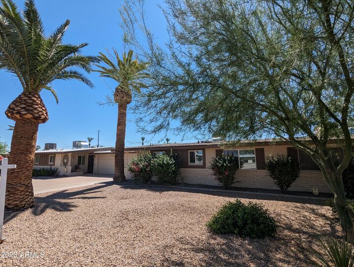 Property Photo:  10433 W Oakmont Drive  AZ 85351 