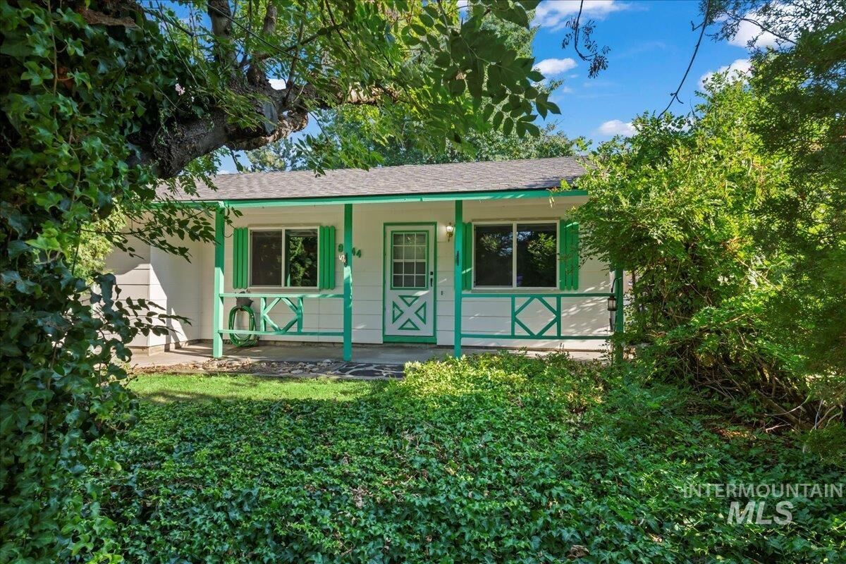 Property Photo:  8244 W Holbrook St  ID 83704 