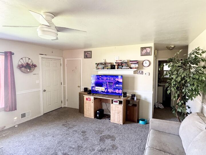 Property Photo: 505 14th ID 83350