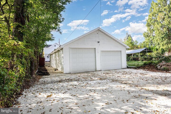Property Photo:  127 E Simpson Street  PA 17055 