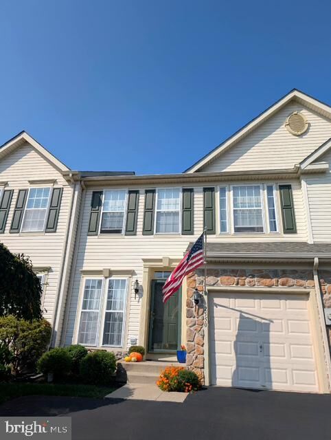 Property Photo: 2550 Peachtree Drive PA 18944