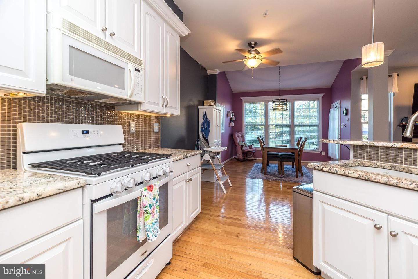 Property Photo:  2550 Peachtree Drive  PA 18944 