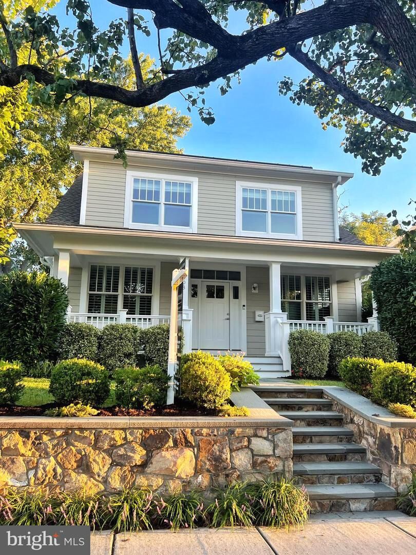 Property Photo:  508 E Custis Avenue  VA 22301 