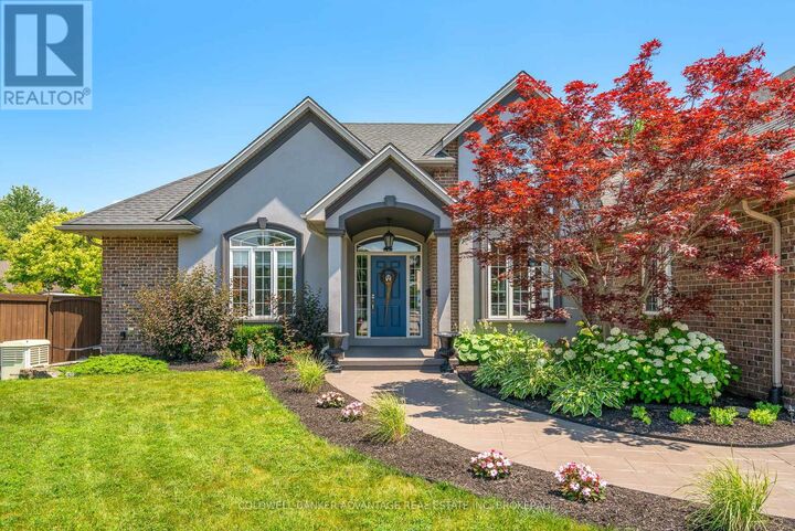 Property Photo:  152 Redwood Court  ON L3C 7C4 