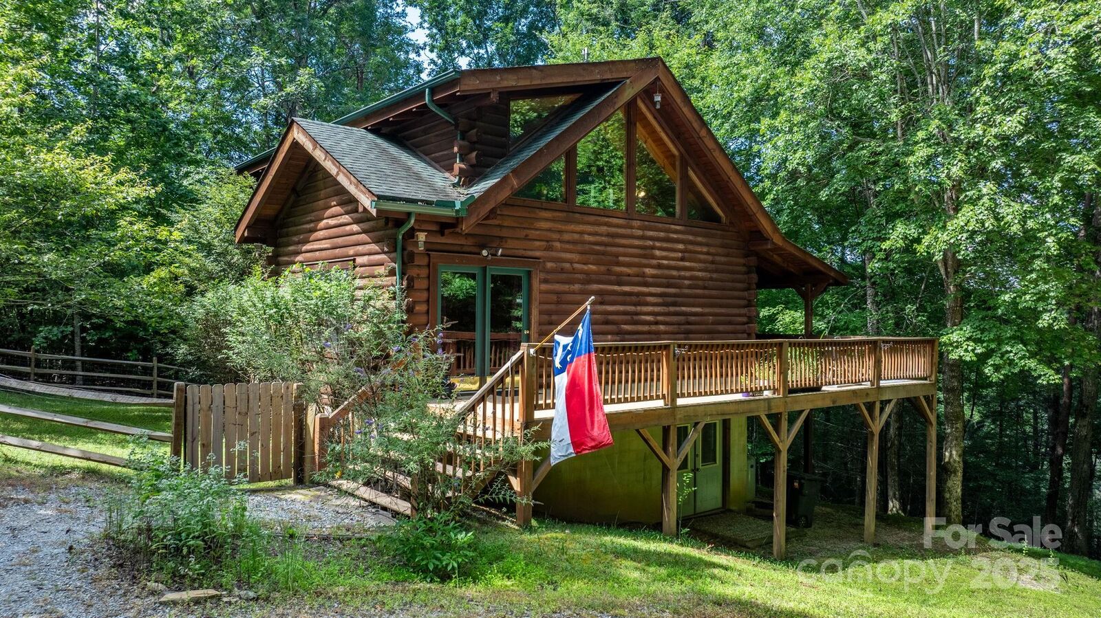 Property Photo: 211 Granite Ridge NC 28761